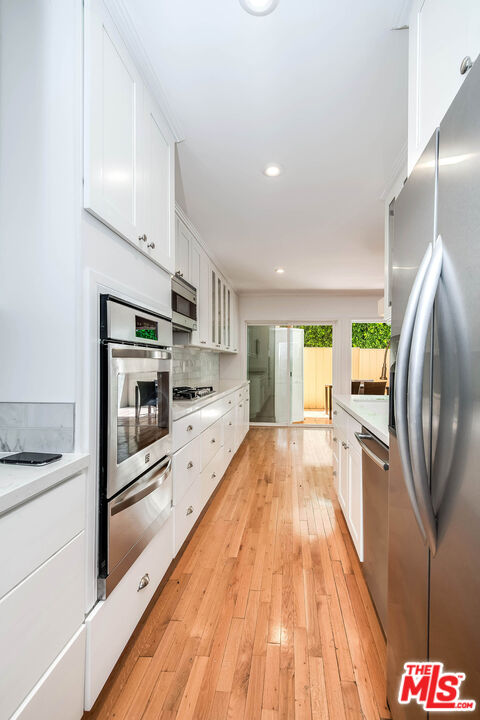 423 S Rexford Dr Unit: 104