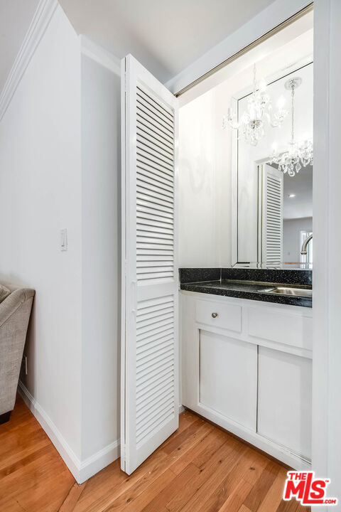 423 S Rexford Dr Unit: 104