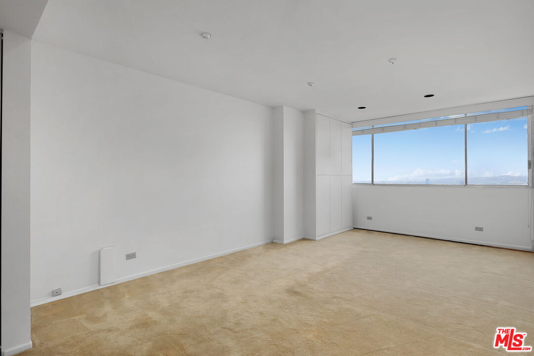 2222 Avenue Of The Stars Unit: 1501