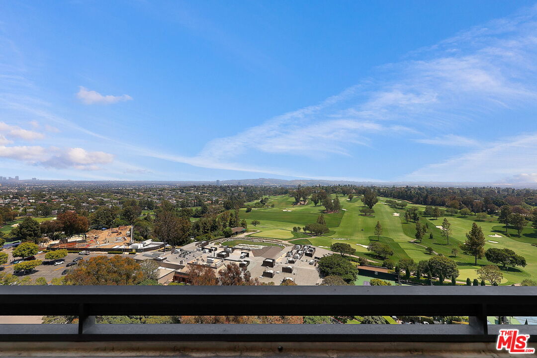 2222 Avenue Of The Stars Unit: 1501