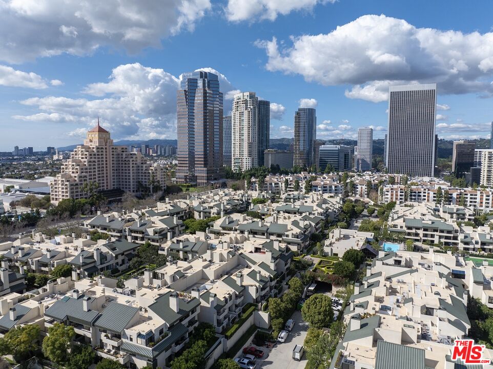 2222 Avenue Of The Stars Unit: 1501