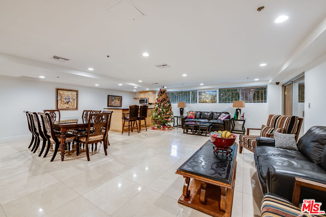 441 N Oakhurst Dr Unit: 306