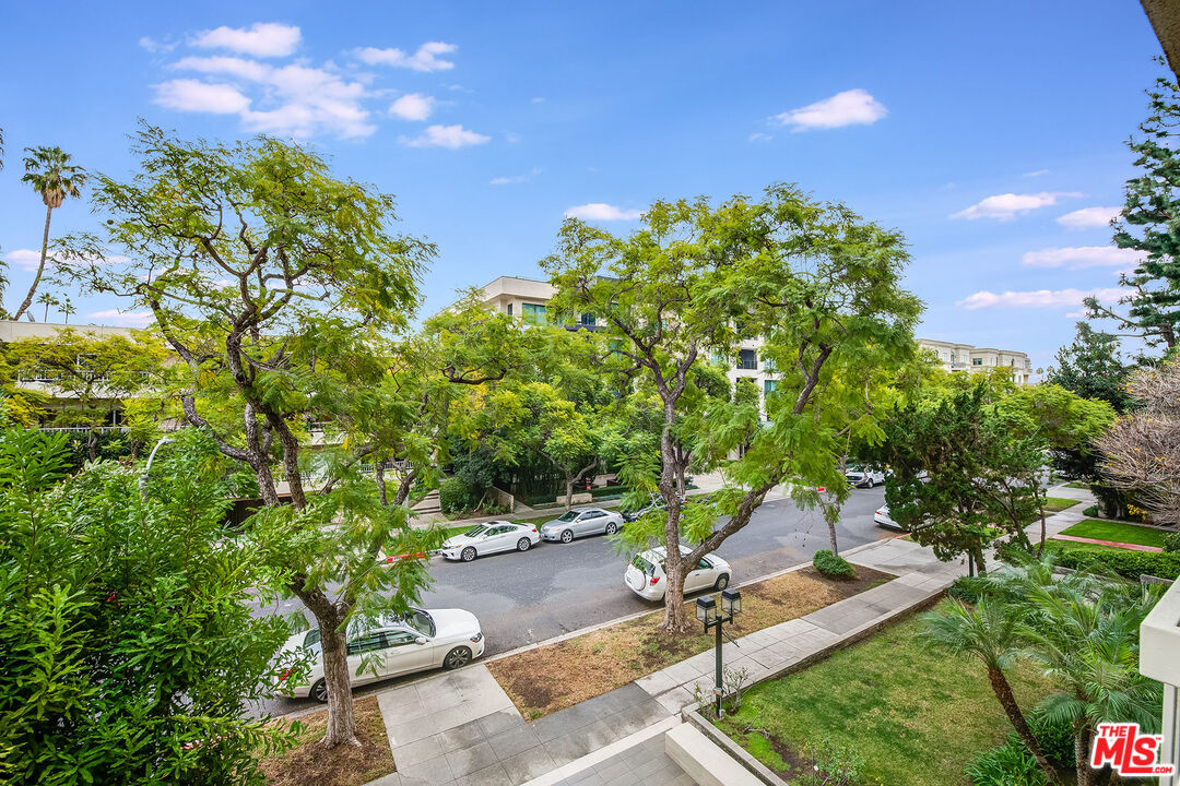 441 N Oakhurst Dr Unit: 306