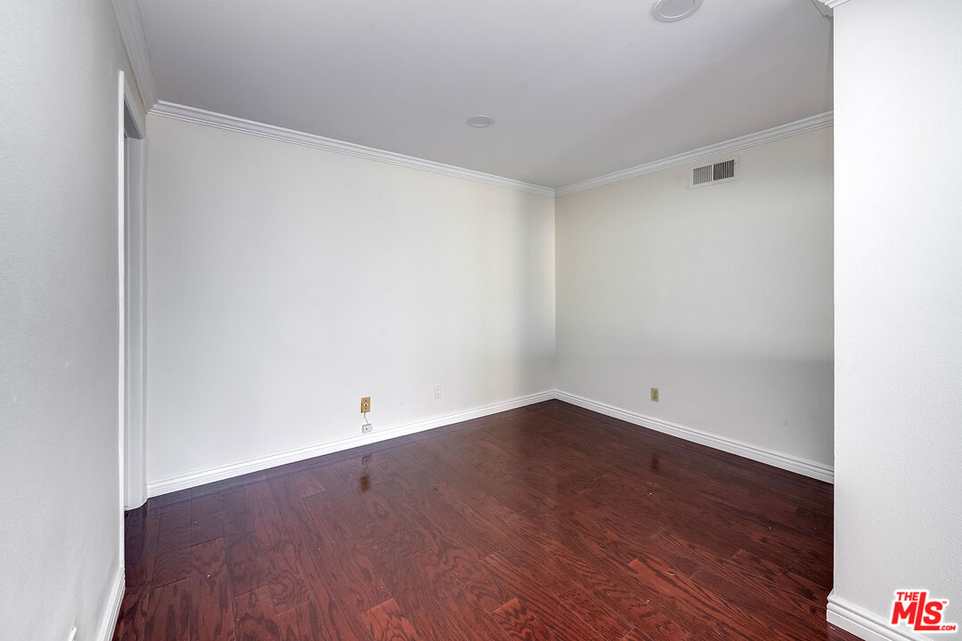 137 S Palm Dr Unit: 503