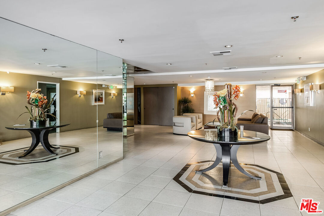 137 S Palm Dr Unit: 503