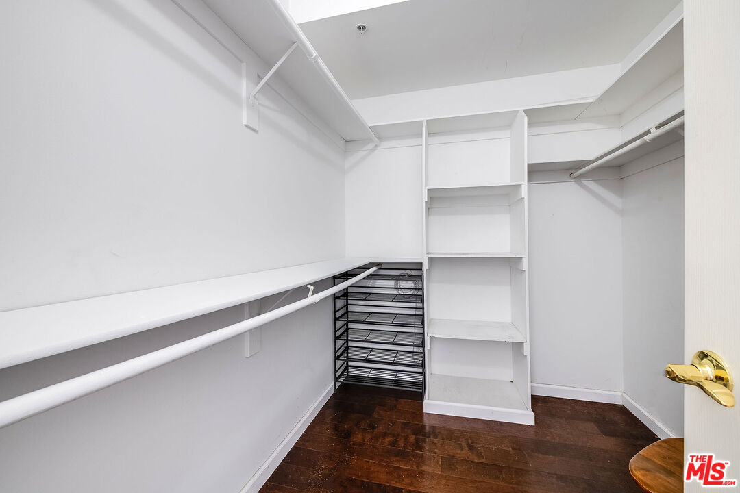 10630 Eastborne Ave Unit: 203