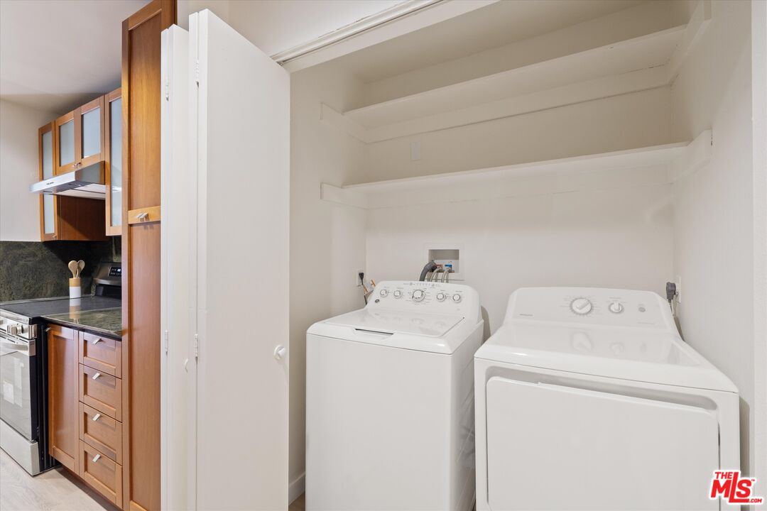 429 N Oakhurst Dr Unit: 203