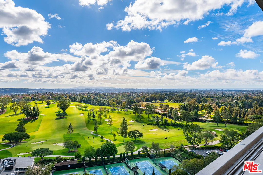 2222 Avenue Of The Stars Unit: 1701