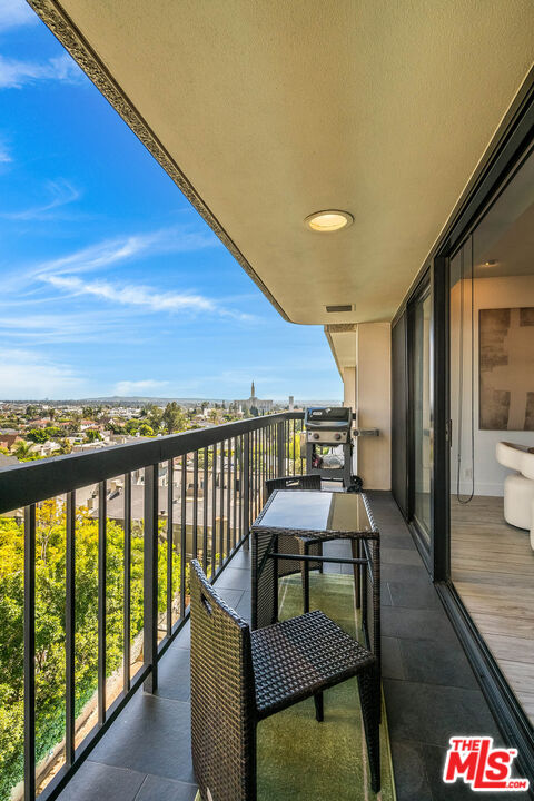 10790 Wilshire Blvd Unit: 504
