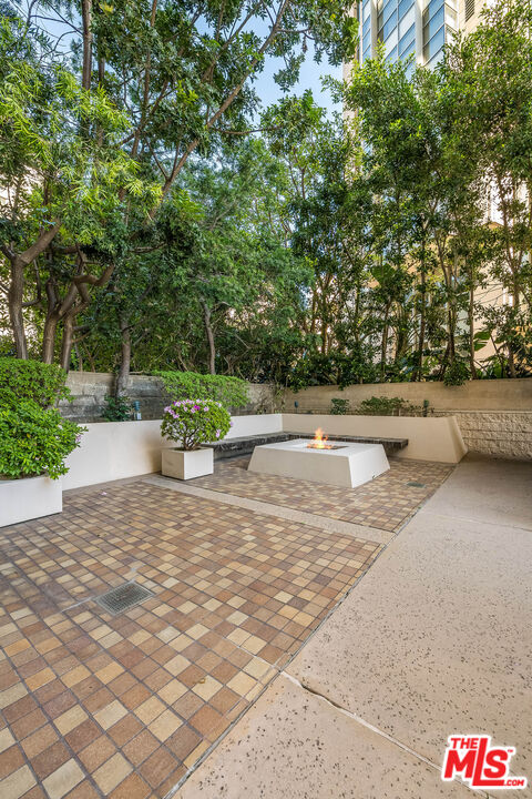 10790 Wilshire Blvd Unit: 504