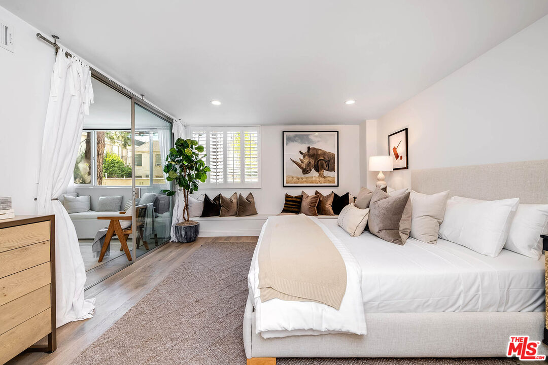 441 N Oakhurst Dr Unit: 203