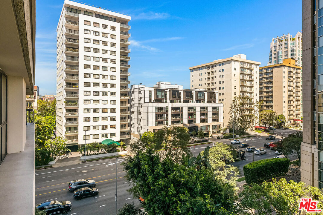 10790 Wilshire Blvd Unit: 504