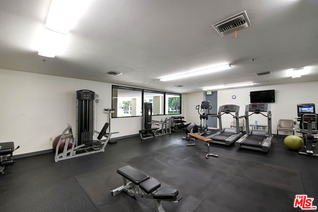 2132 Century Park Ln Unit: 104