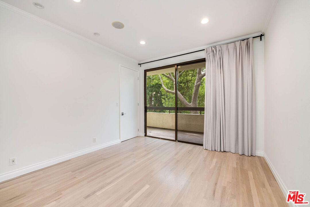 2132 Century Park Ln Unit: 104