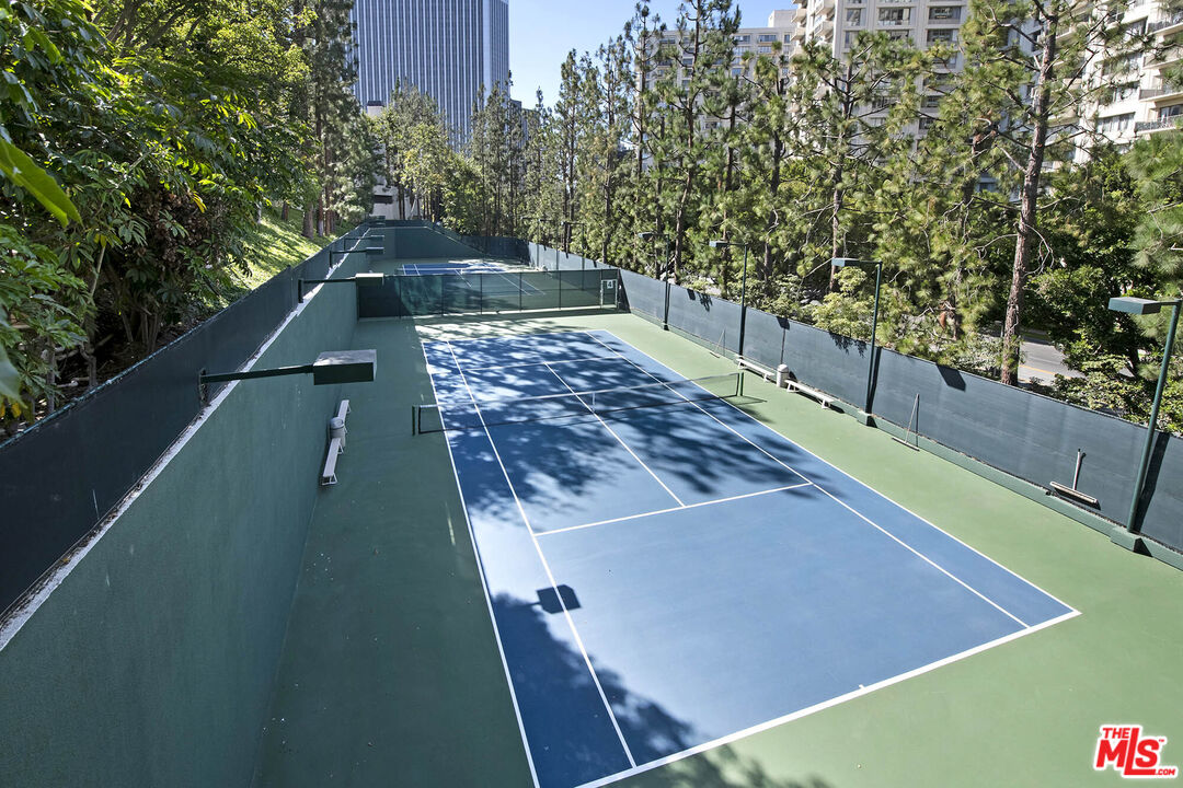 2132 Century Park Ln Unit: 104