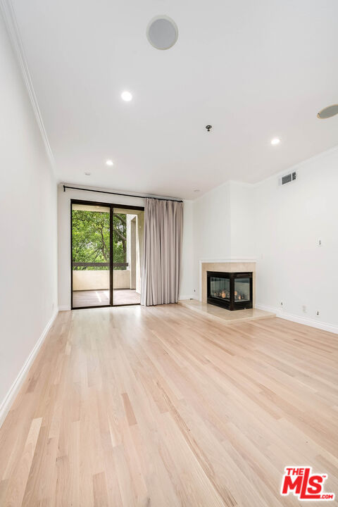 2132 Century Park Ln Unit: 104