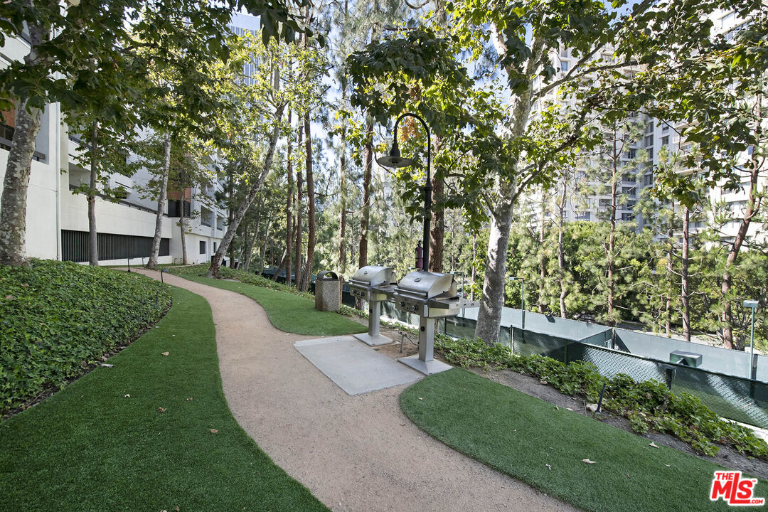 2132 Century Park Ln Unit: 104