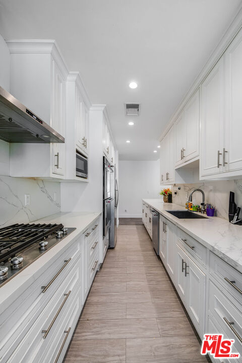 441 N Oakhurst Dr Unit: 304