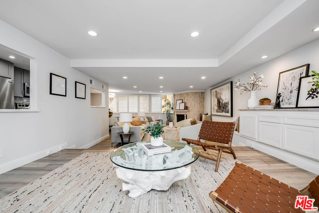 441 N Oakhurst Dr Unit: 203