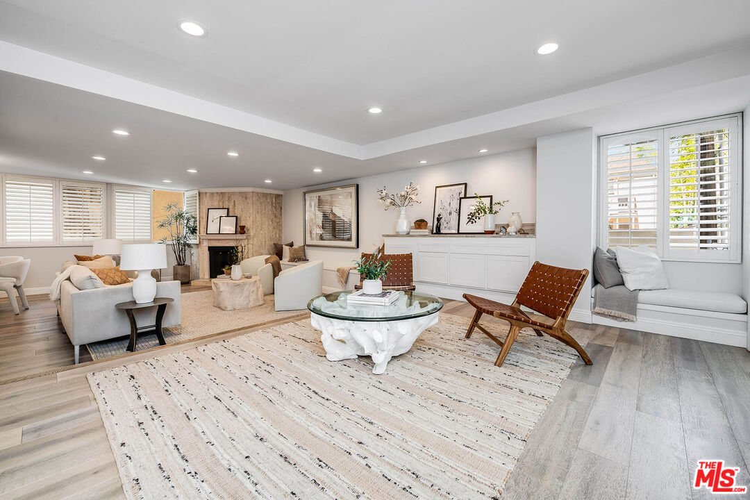 441 N Oakhurst Dr Unit: 203