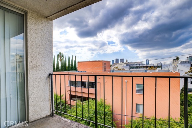 137 S Palm DR Unit: 503