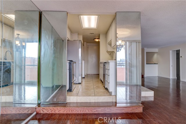 137 S Palm DR Unit: 503