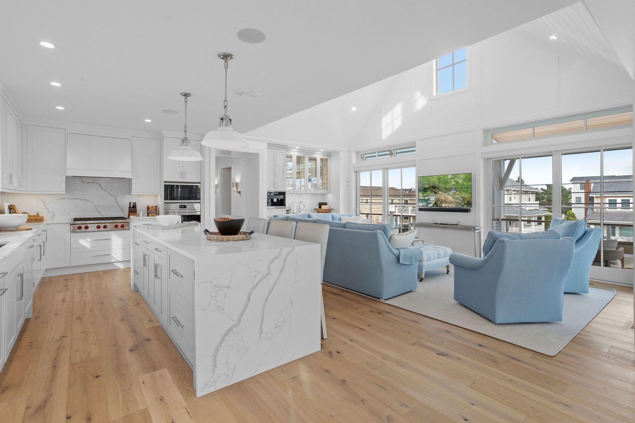 2488 Avalon Avenue Unit: Unit 1