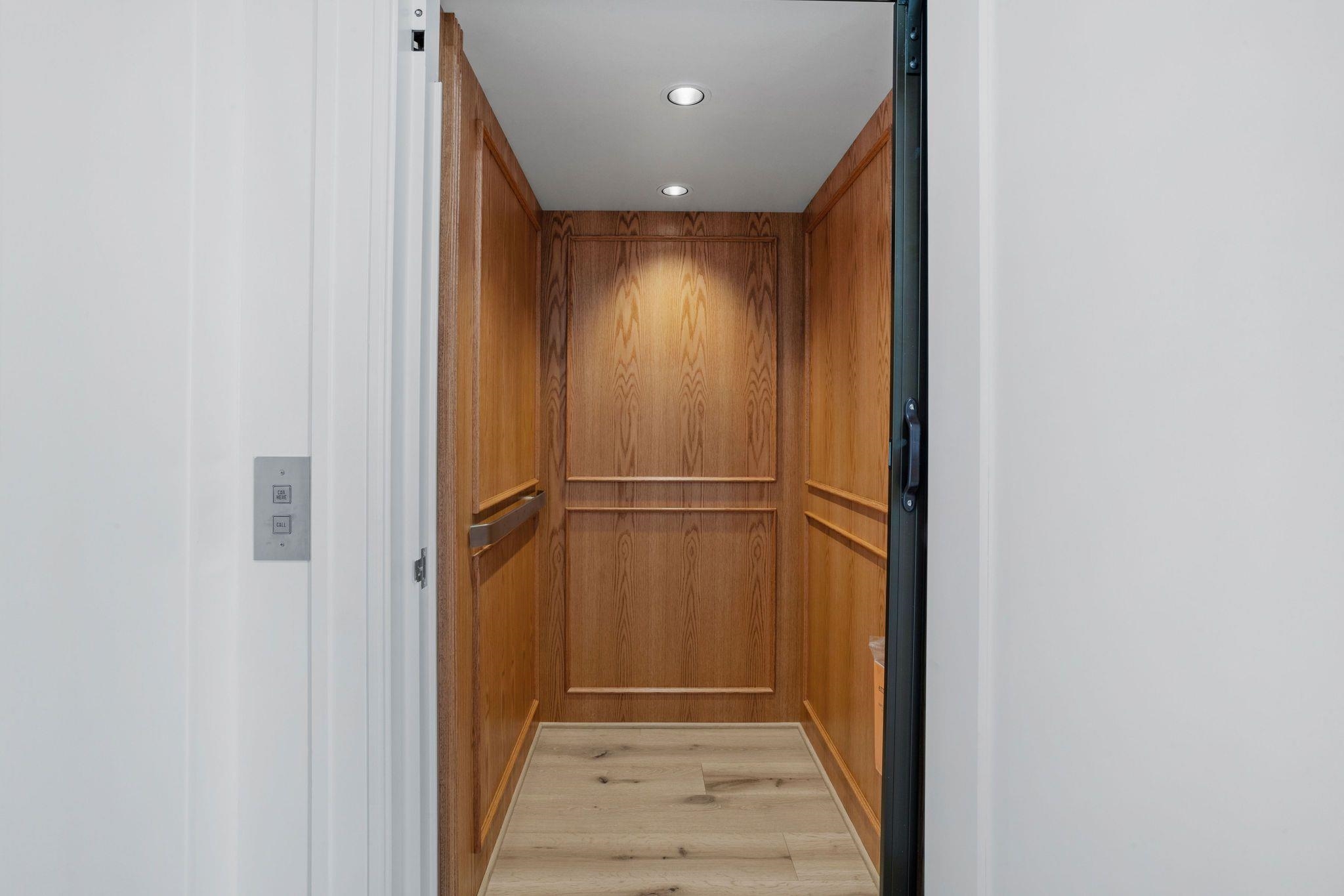 2488 Avalon Avenue Unit: Unit 1