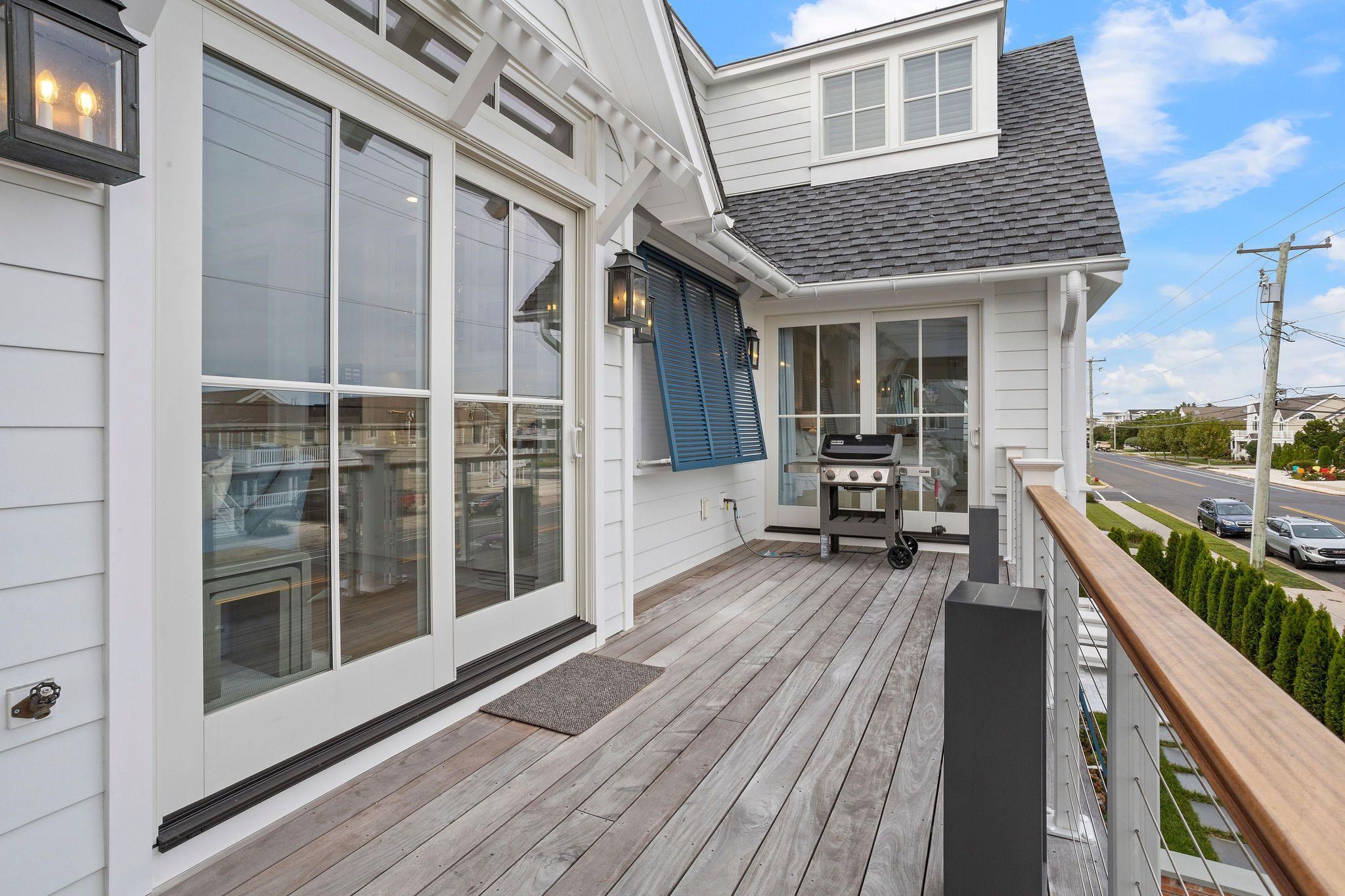 2488 Avalon Avenue Unit: Unit 1