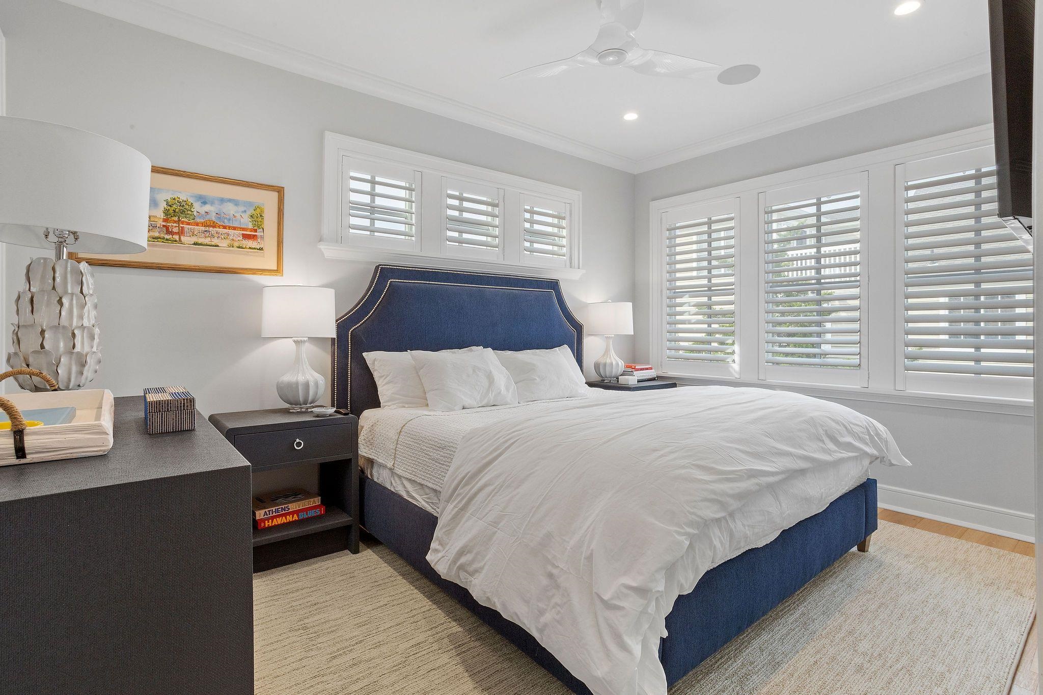 2488 Avalon Avenue Unit: Unit 1