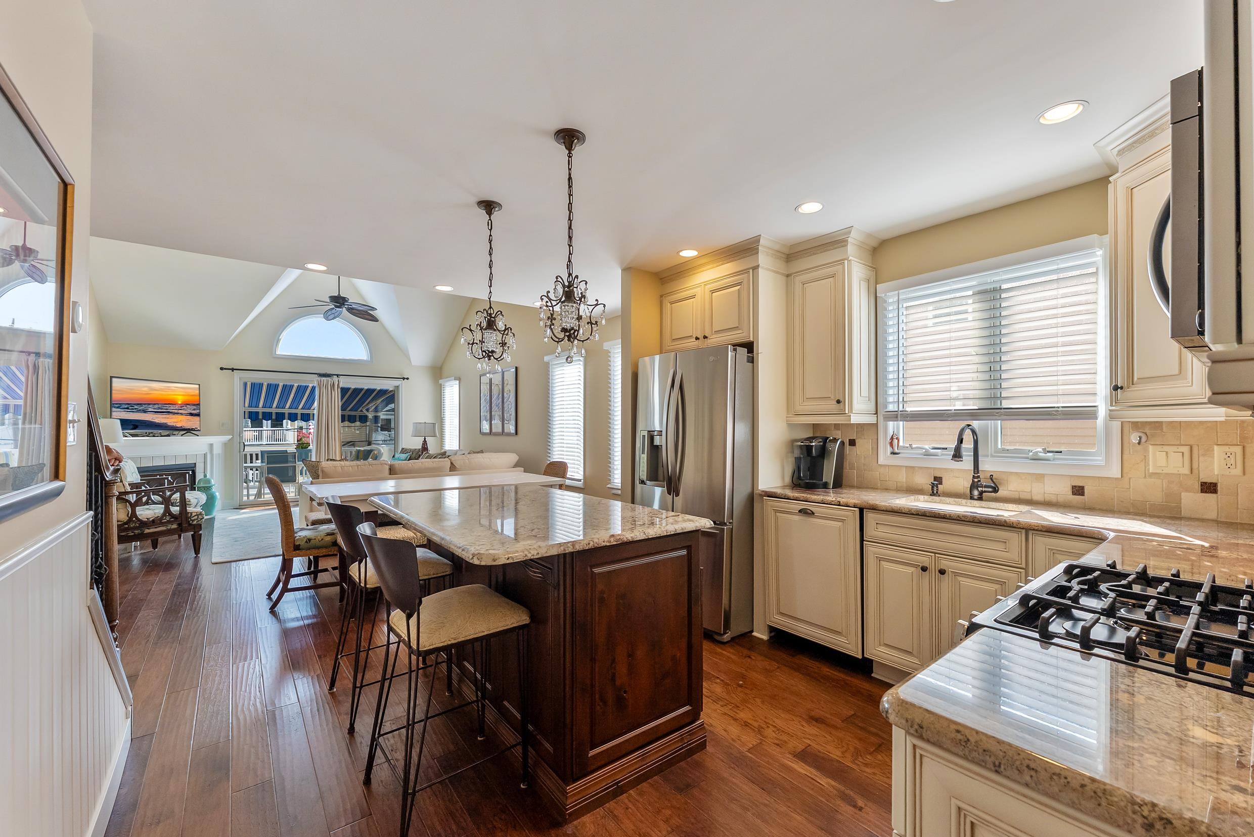 234 33rd Street Unit: East Unit