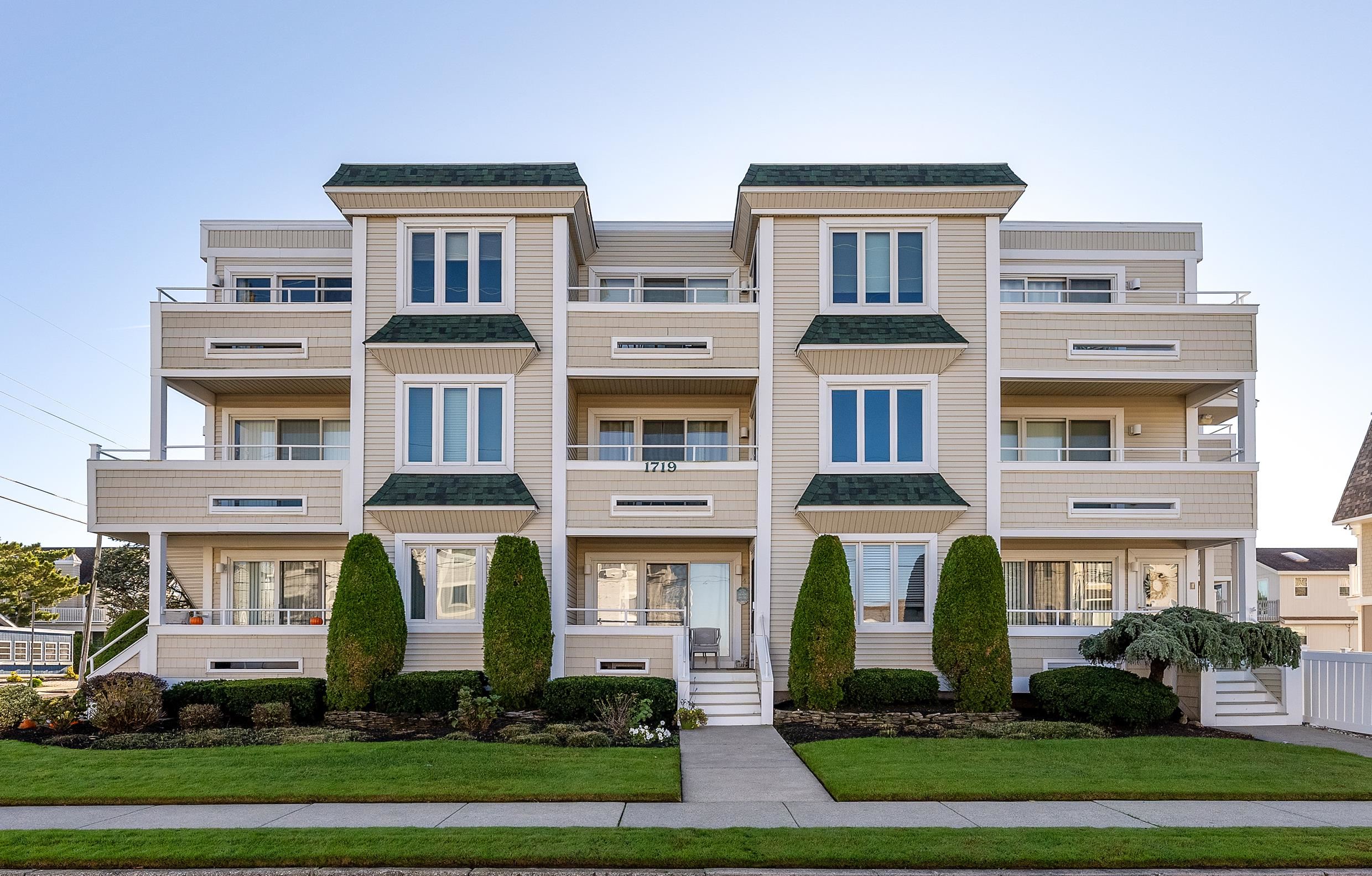 1719 Ocean Drive Unit: 2