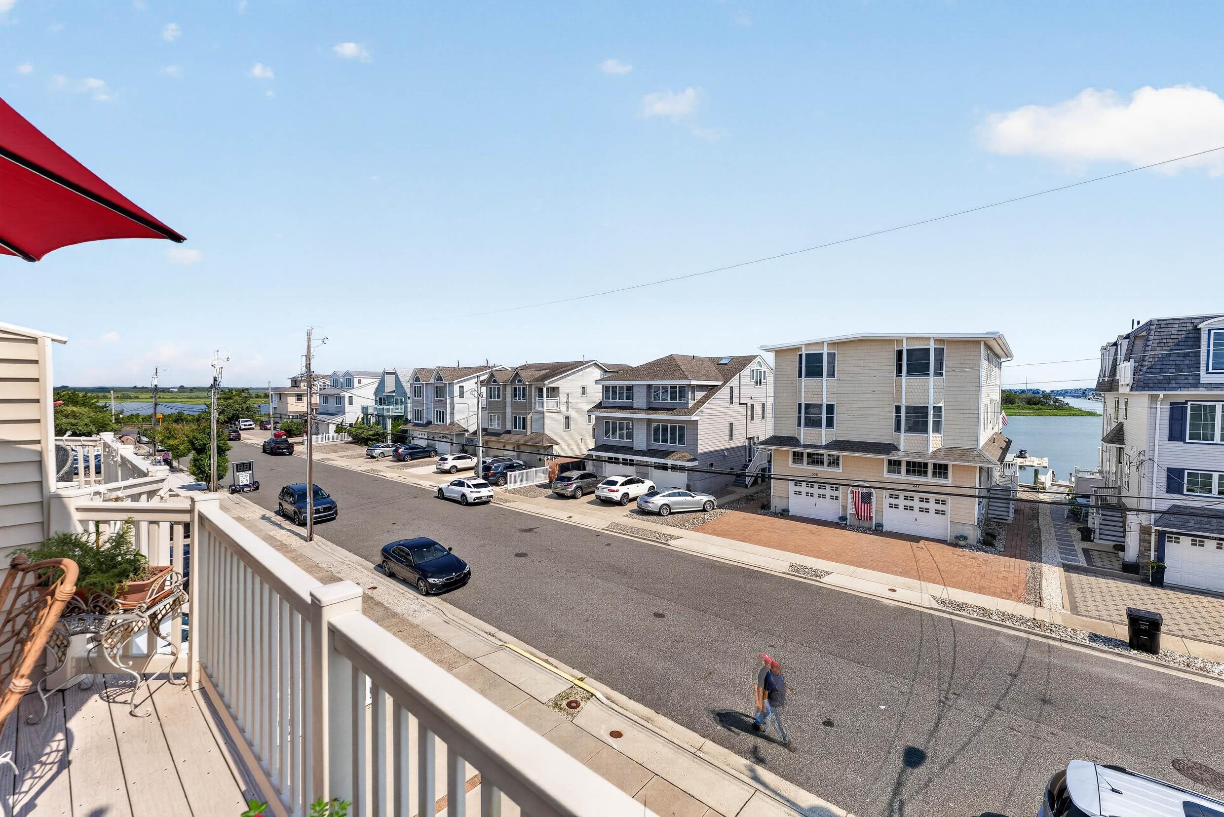 356 East 39th Unit: East