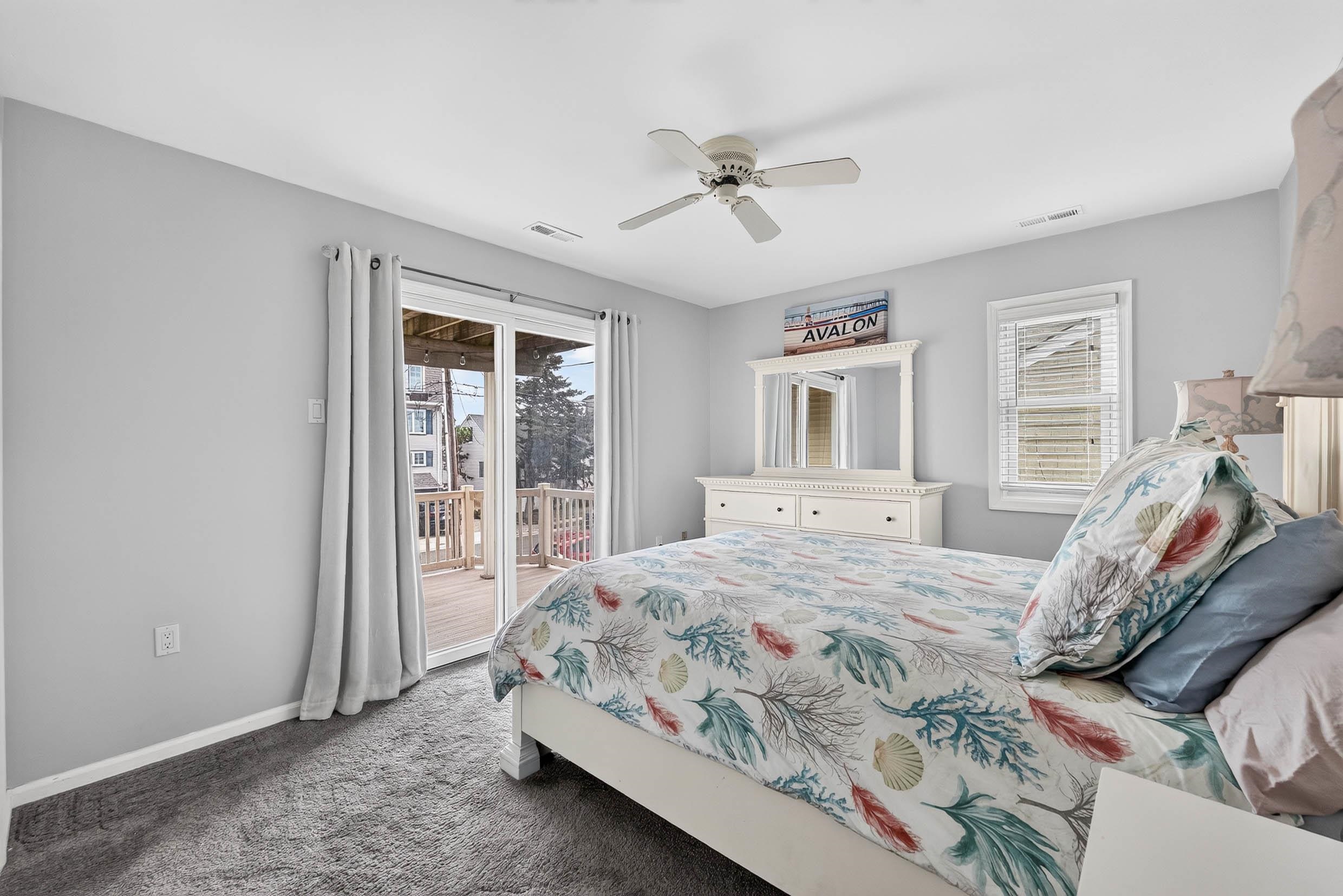 356 East 39th Unit: East