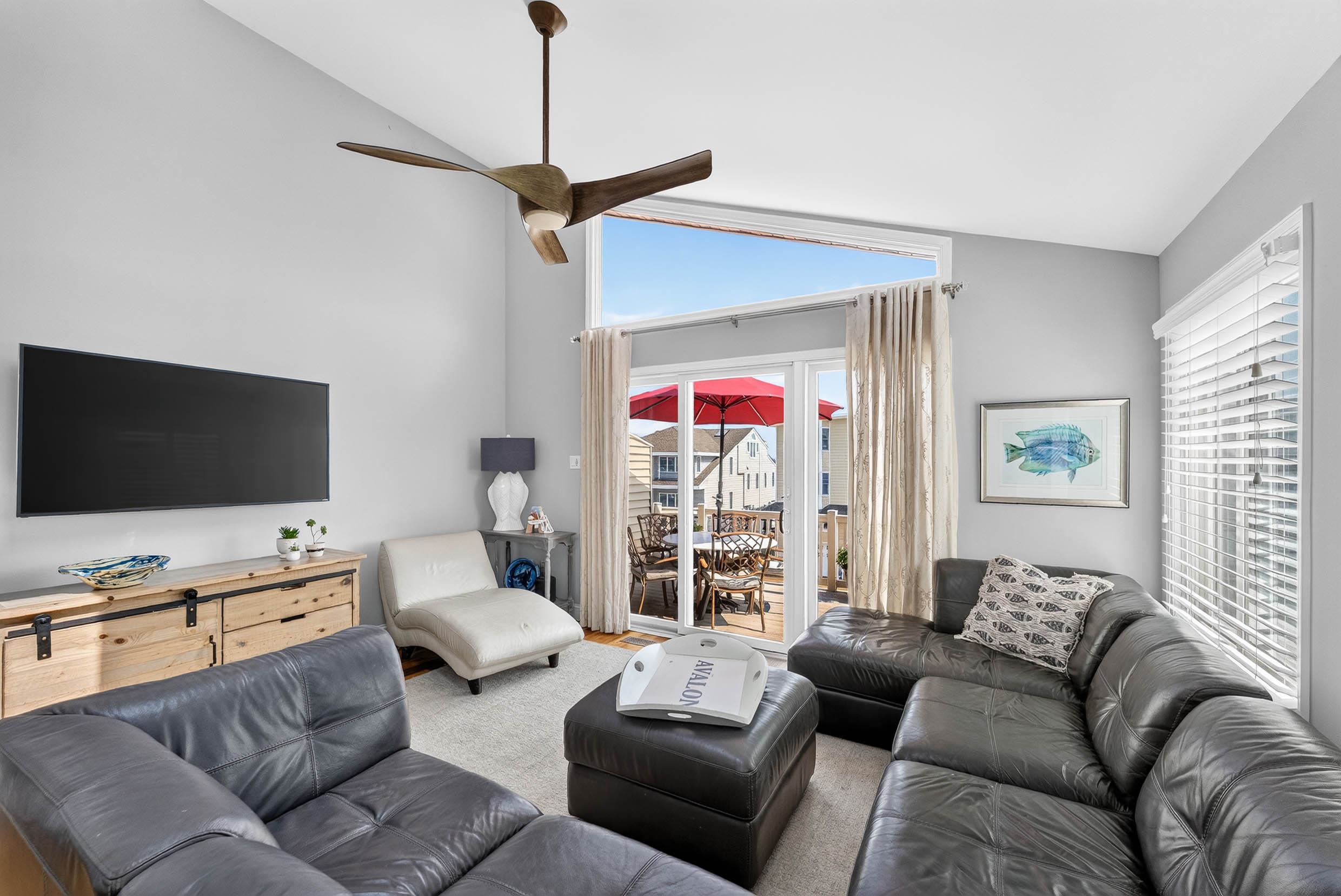 356 East 39th Unit: East