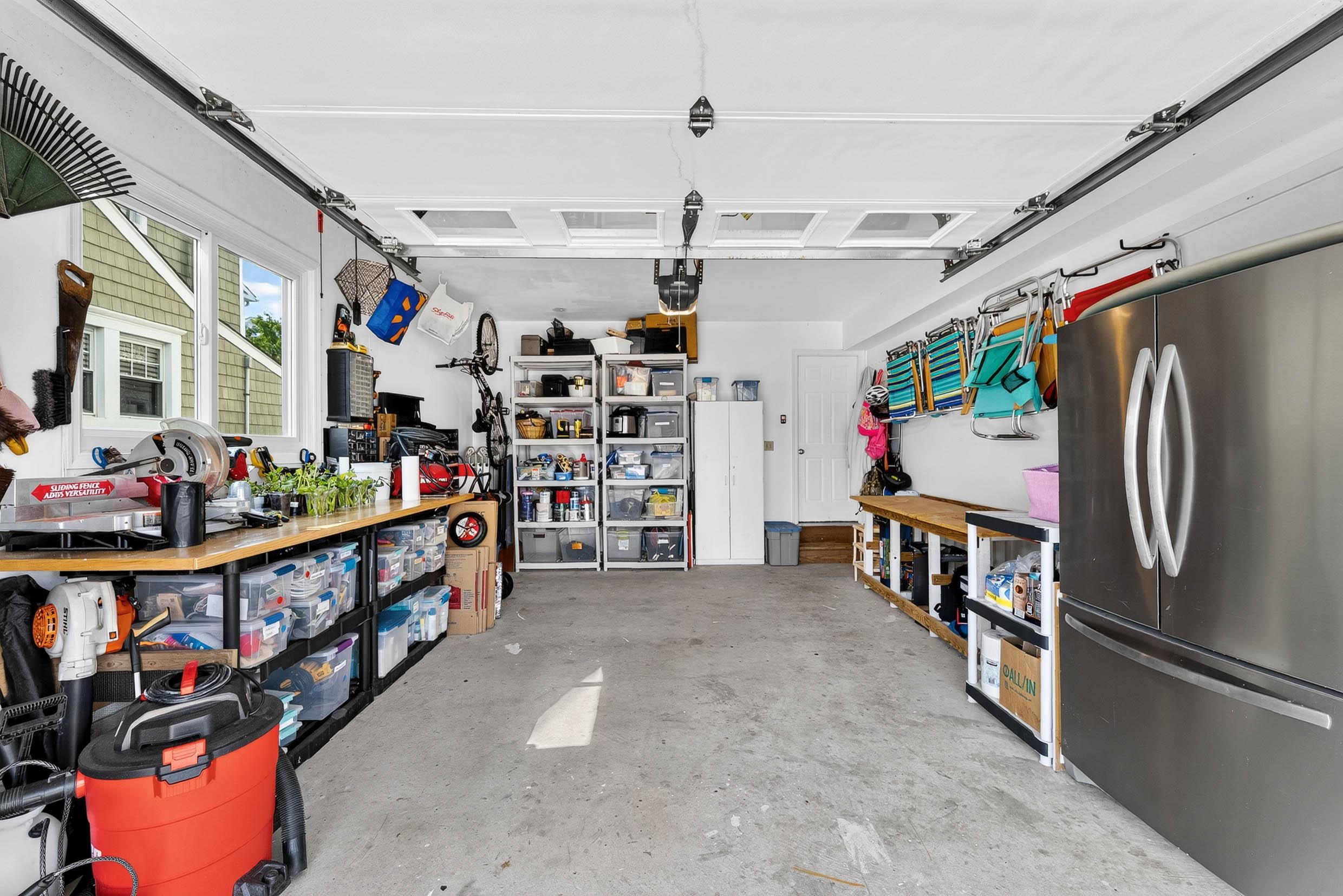 356 East 39th Unit: East