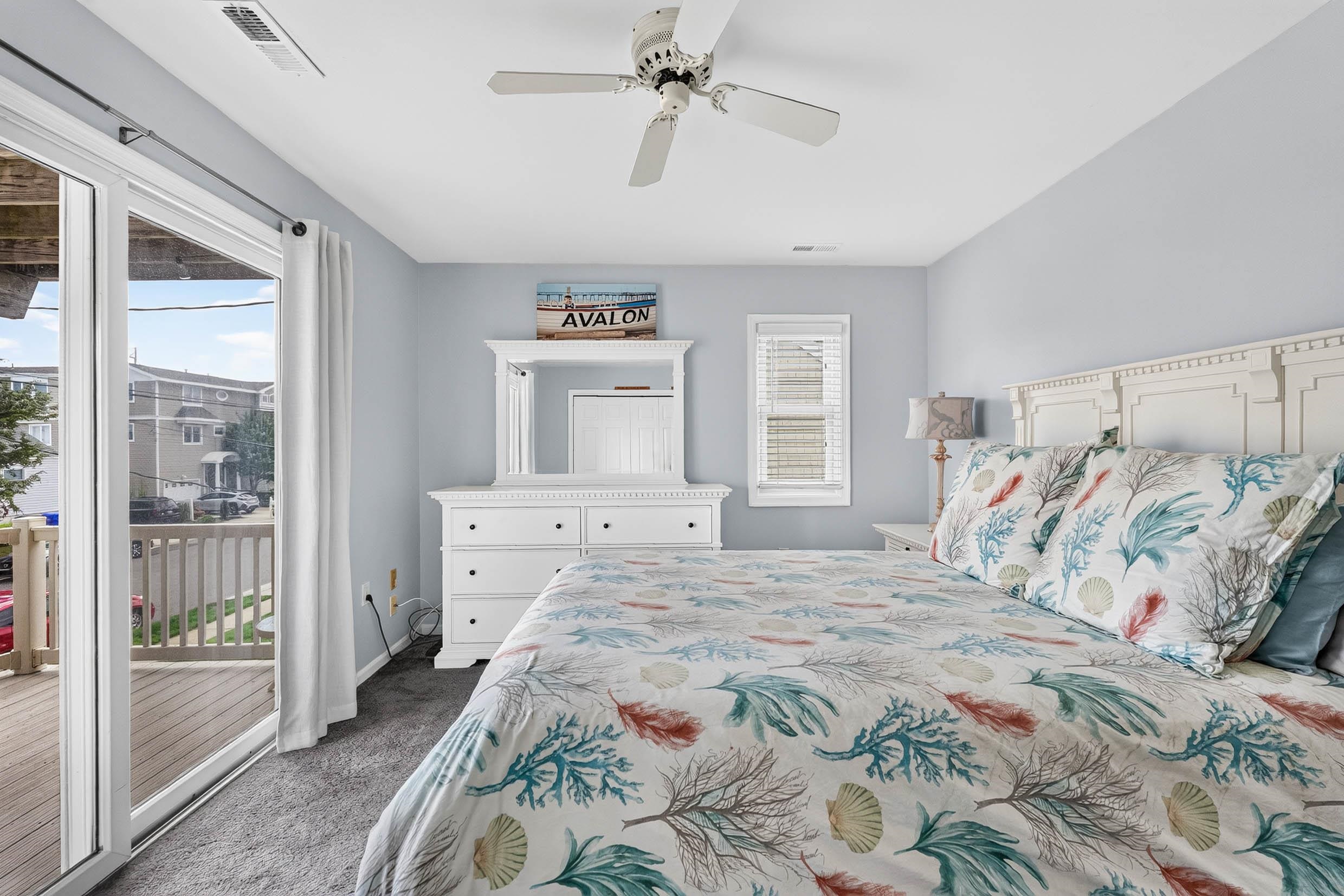 356 East 39th Unit: East