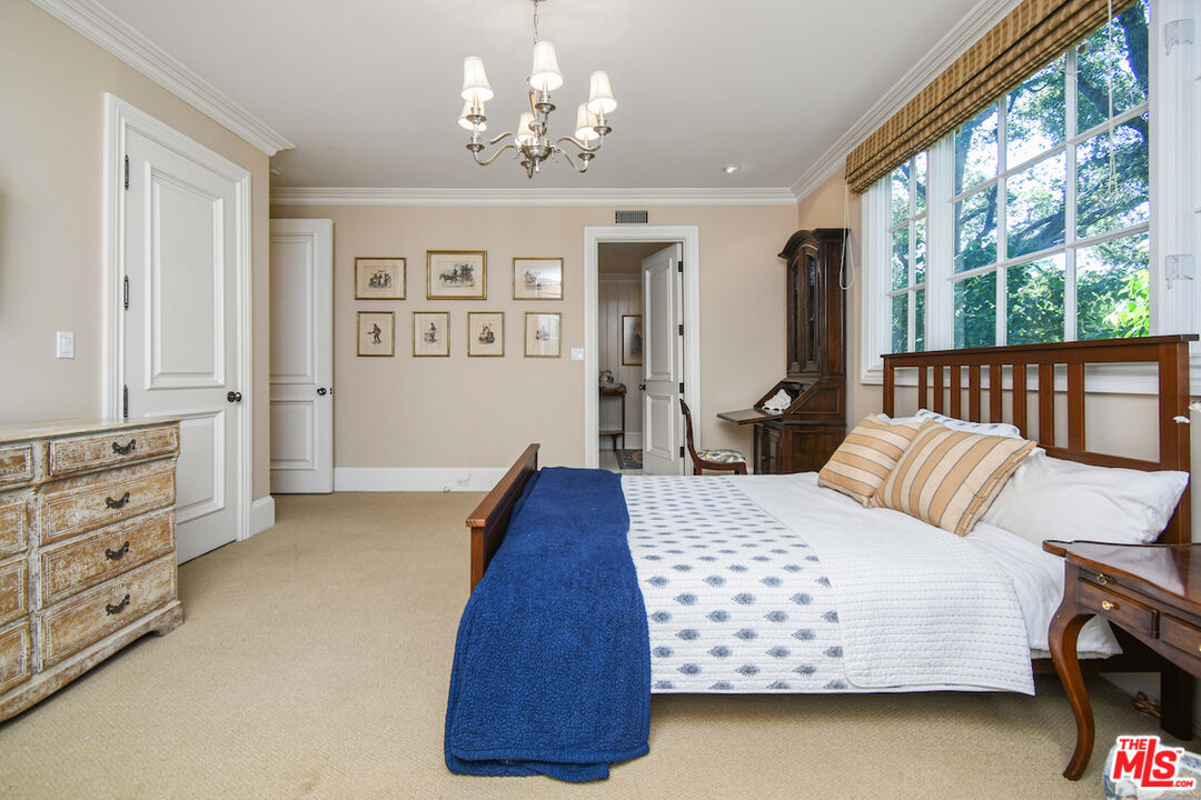 3935 Valley Meadow Rd