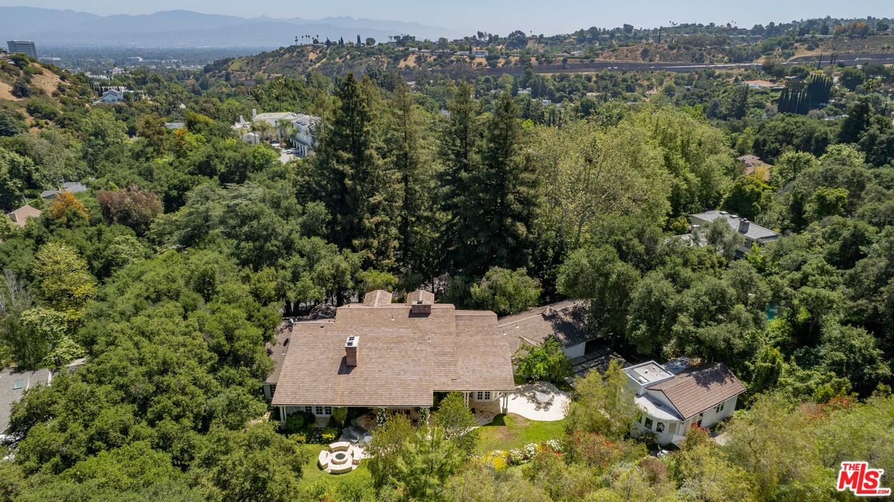 3935 Valley Meadow Rd