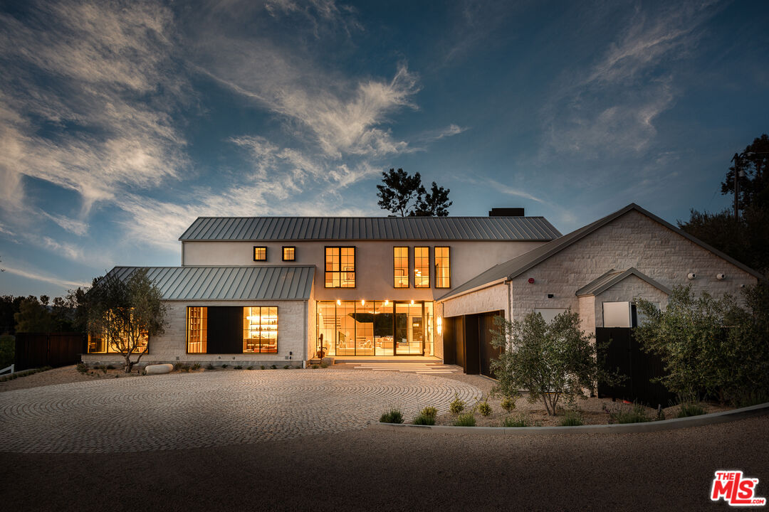24172 Lupin Hill Rd
