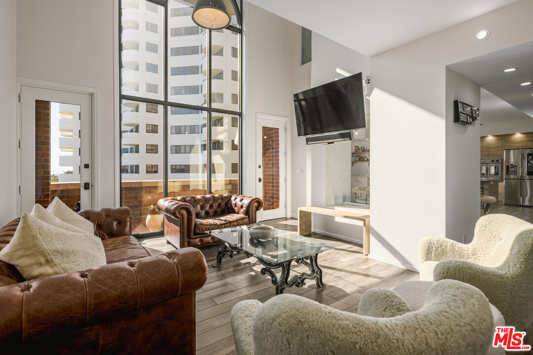 10550 Wilshire Blvd Unit: 505