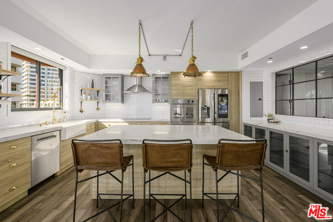 10550 Wilshire Blvd Unit: 505