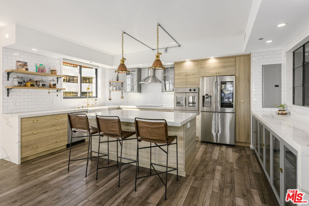 10550 Wilshire Blvd Unit: 505