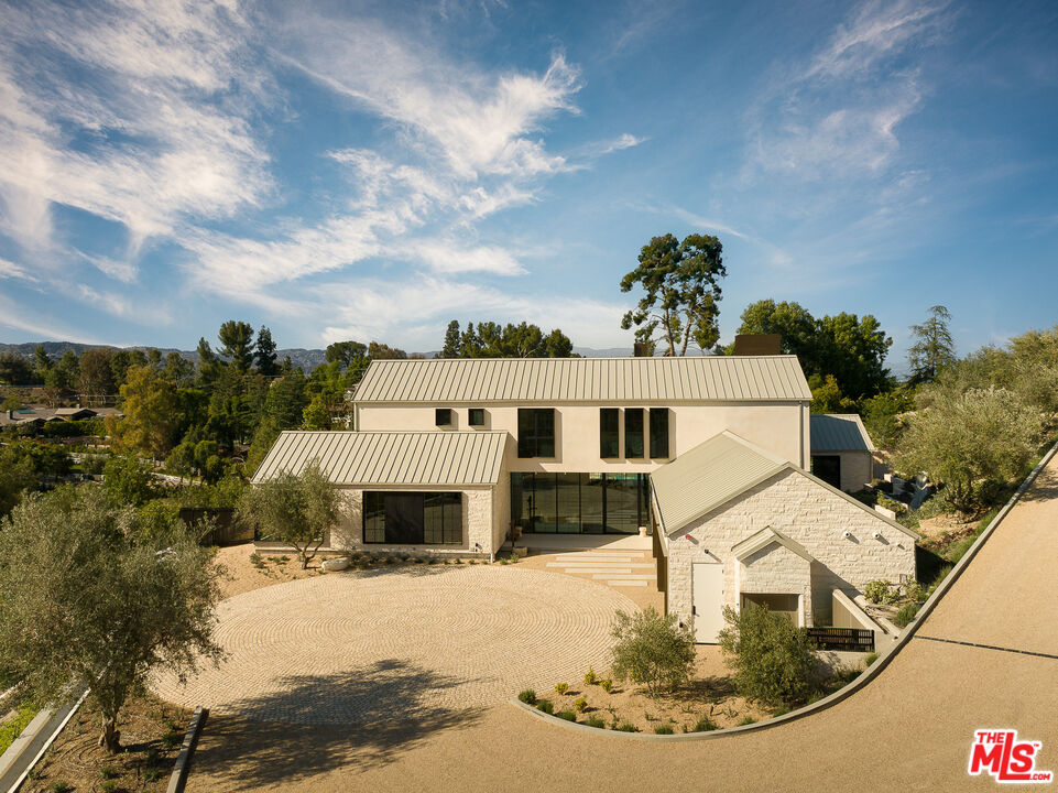24172 Lupin Hill Rd