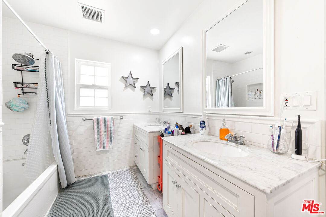 19321 Santa Rita St
