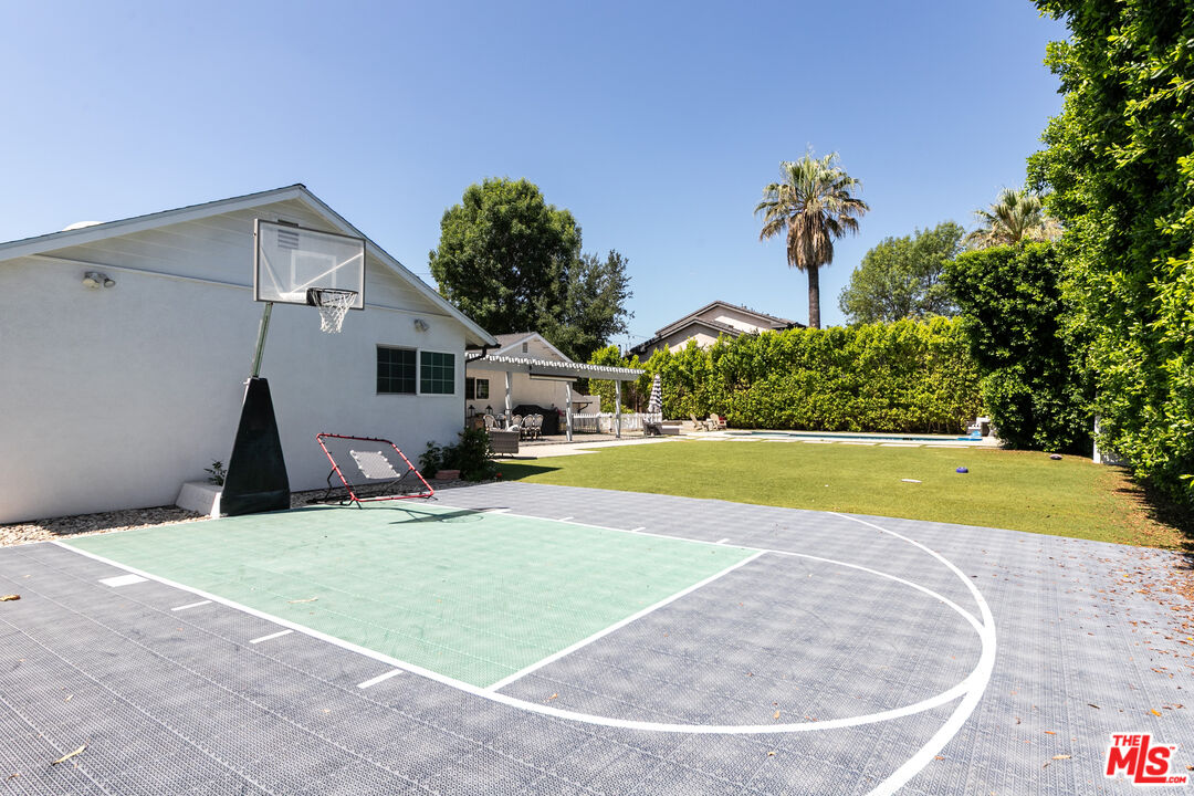 19321 Santa Rita St