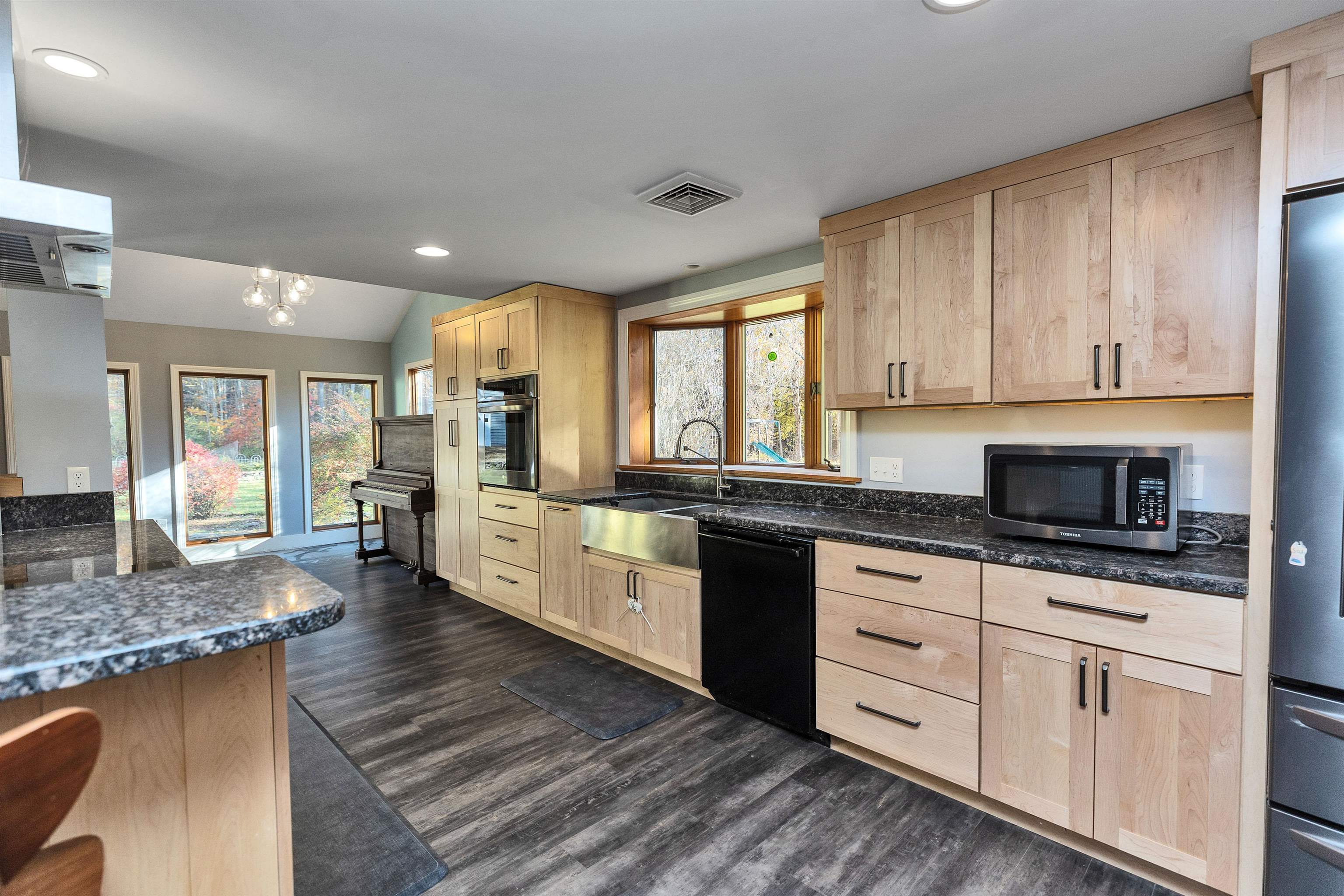 6 Macdowell Road