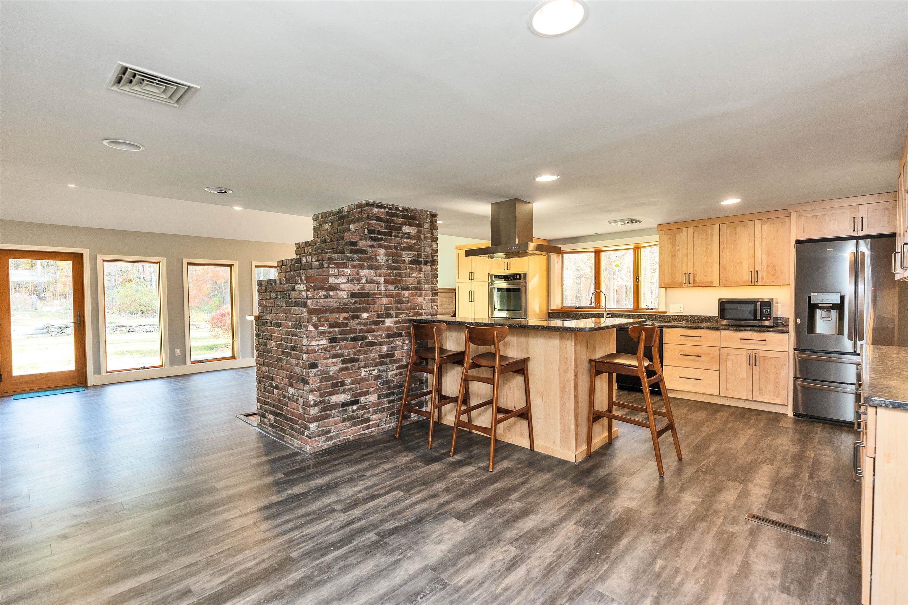 6 Macdowell Road