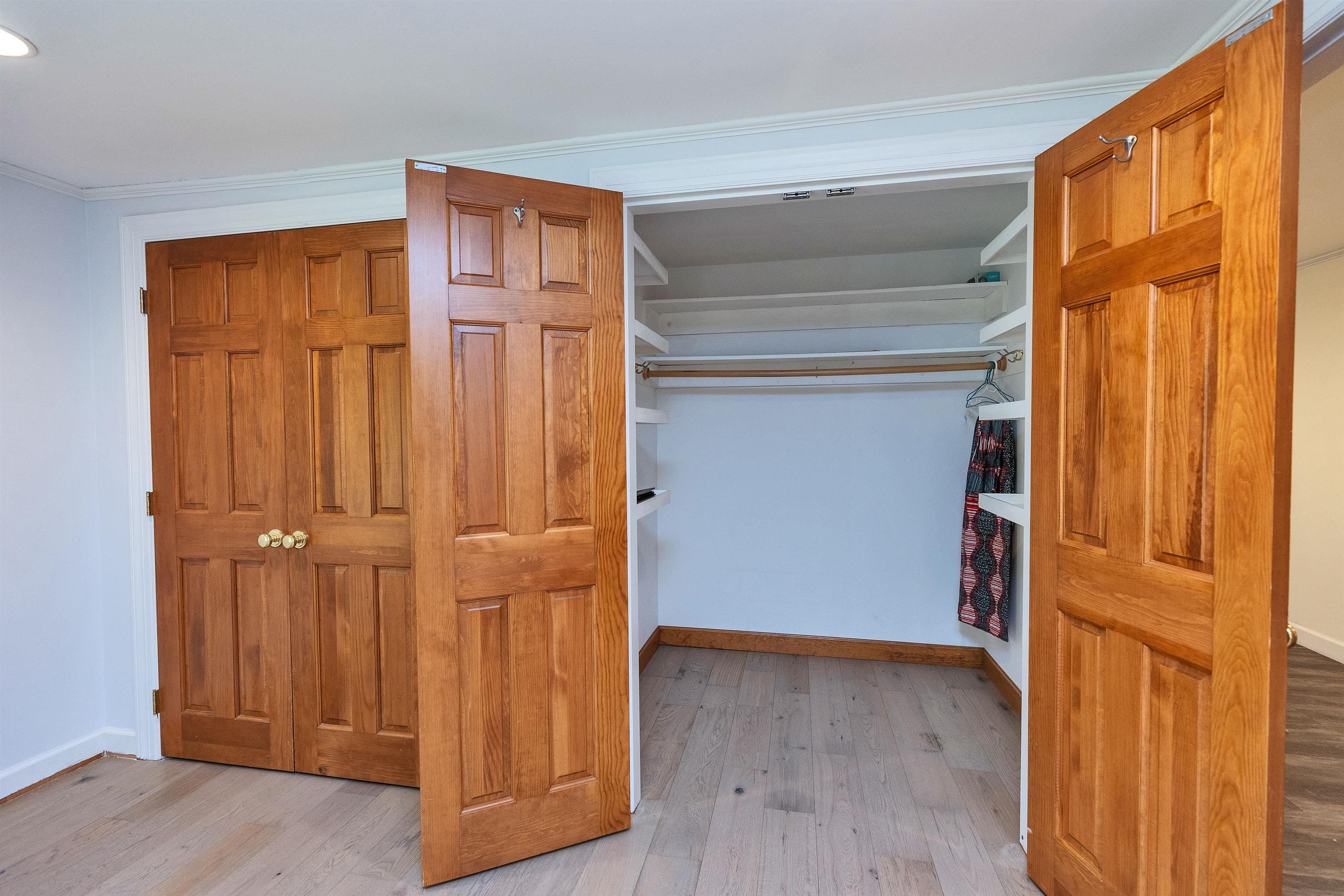 6 Macdowell Road