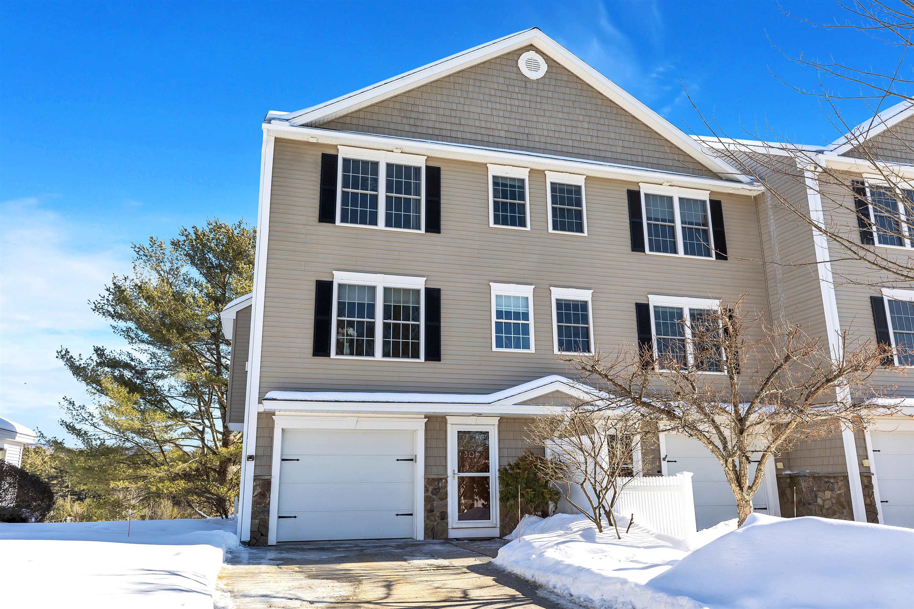 301 Southfield Lane